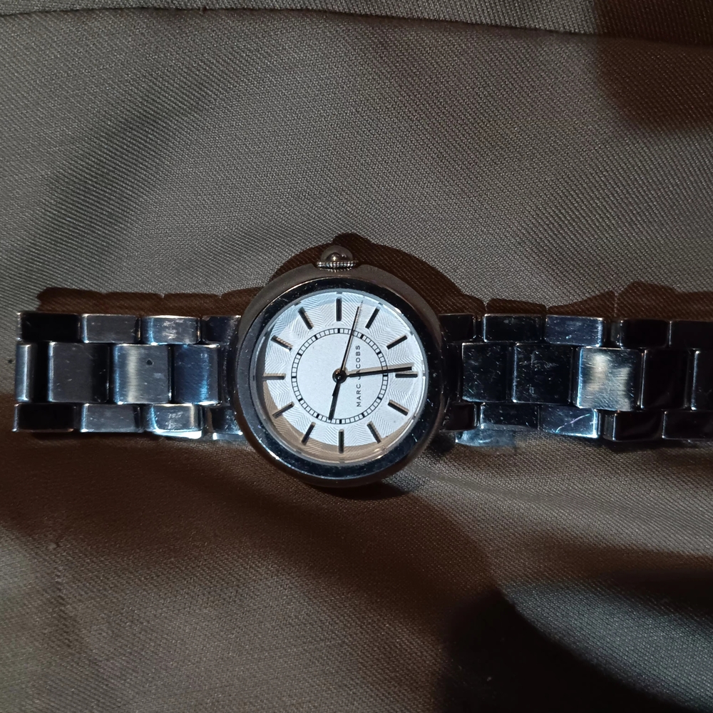 Marc Jacobs Silver Watch - Picture 3 of 4